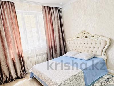 2-бөлмелі пәтер · 90 м² · 2/9 қабат, 19-ш/а. 45/3 — Горячая вода,трц рядом, бағасы: 10 000 ₸ в Актау, 19-й мкр