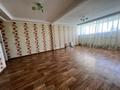 7-комнатная квартира, 204 м², 2/3 этаж, Газизы Жубановой 13 за 42 млн 〒 в Актобе — фото 8