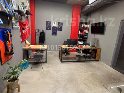 Свободное назначение, азс, автосервисы и автомойки · 268 м² за 110 млн ₸ в Астане, Нура р-н