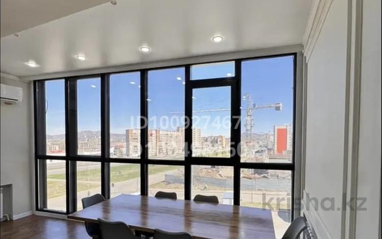 3-бөлмелі пәтер · 75 м² · 3/12 қабат, Казбек би 9/2, бағасы: 49.5 млн ₸ в Усть-Каменогорске, Ульбинский — фото 2