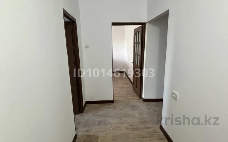 2-комнатная квартира · 62 м² · 3/5 этаж, мкр Аксай-2 40 — Момышұлы Елемесова за 270 000 ₸ в Алматы, Ауэзовский р-н — фото 3