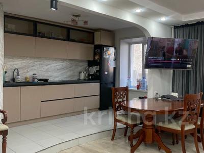 Продажа квартир в Павлодарской обл.: 5-комнатная квартира · 96 м² · 3/10 этаж, Бестужева — 2 южная за 33.5 млн 〒 5-комнатная квартира · 96 м² · 3/10 этаж, Бестужева — 2 южная за 33.5 млн 〒 в Павлодаре