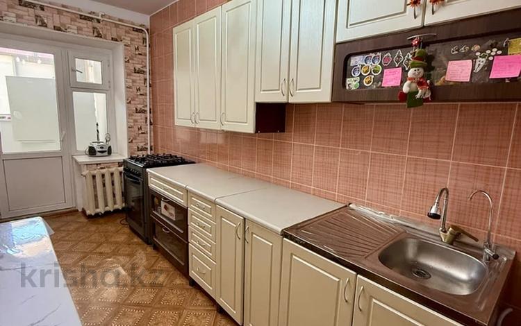 4-комнатная квартира · 83 м² · 5/5 этаж, мкр Центральный, С Датова 15 за 23 млн ₸ в Атырау — фото 2