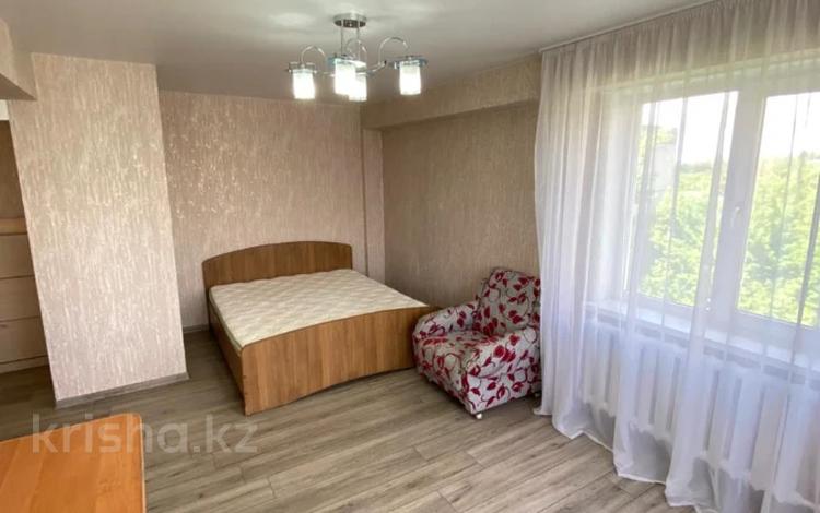 1-комнатная квартира · 31.5 м² · 5/5 этаж, Мызы 11 за 12.5 млн ₸ в Усть-Каменогорске — фото 2