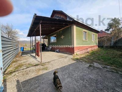 Отдельный дом · 3 комнаты · 67 м² · 10 сот., Российская за 20 млн ₸ в Есик