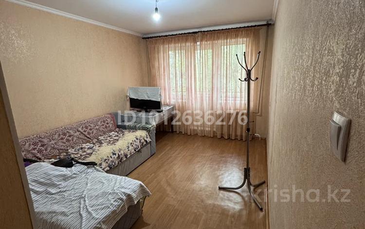 1-бөлмелі пәтер · 35 м² · 4/5 қабат, мкр Каратау 12, бағасы: 10 млн ₸ в Таразе — фото 2