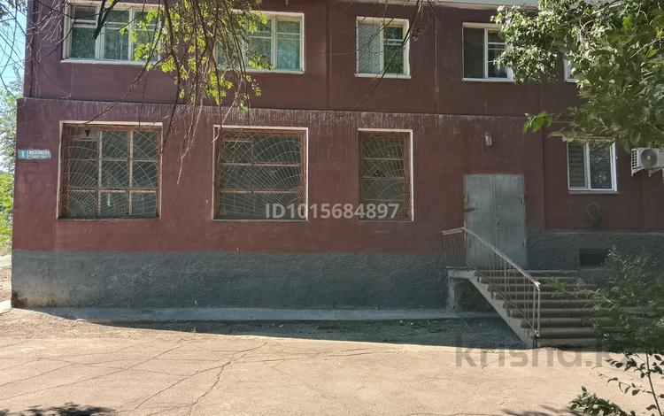 Свободное назначение, офисы, магазины и бутики, склады, общепит, салоны красоты, фитнес и спорт, образование, развлечения, конференц-залы, кабинеты и рабочие места, студии · 140 м² за 500 000 ₸ в Балхаше — фото 3