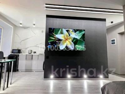 1-комнатная квартира · 32.5 м² · 3/5 этаж, Назарбаева 3 — Ледовый дворец за 18 000 ₸ в Усть-Каменогорске, Ульбинский
