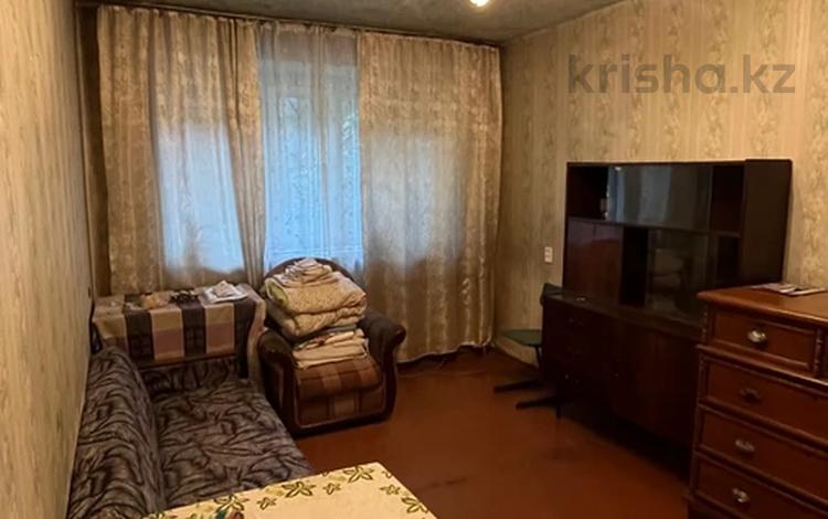 1-комнатная квартира, 30.4 м², 1/5 этаж, Тельмана за 11 млн 〒 в Семее — фото 2