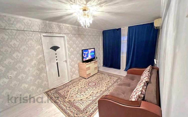 2-бөлмелі пәтер, 55 м², 5/5 қабат тәулігіне, мкр Центральный, Махамбета 118Г — Рахат/Центральный/Драматеатр, бағасы: 10 000 〒 в Атырау, мкр Центральный — фото 13