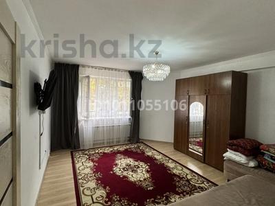 1-комнатная квартира · 52 м² · 1/5 этаж, мкр Думан-2 10 за 250 000 〒 в Алматы, Медеуский р-н