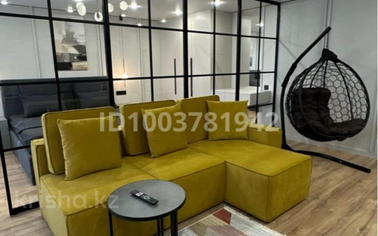2-комнатная квартира · 45 м² · 2/5 этаж, Бухар Жырау 50 — Сзади ТД «Абзал» за 25 000 ₸ в Караганде, Казыбек би р-н — фото 2