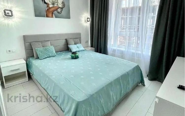 1-бөлмелі пәтер · 50 м² · 8/12 қабат, Розыбакиева 320 — Ескараева, бағасы: 2 000 〒 в Алматы, Бостандыкский р-н — фото 2