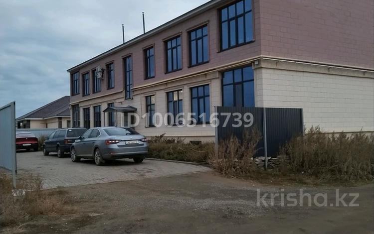 2-комнатная квартира · 59.3 м² · 2/2 этаж, Жером,ул Абая 22 за 18.5 млн 〒 в Уральске — фото 2