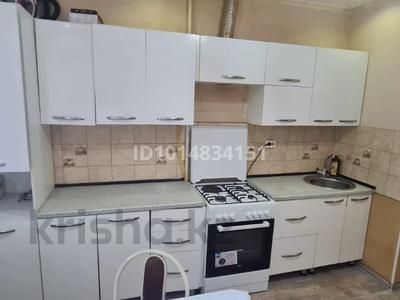 2-бөлмелі пәтер · 54 м² · 3/5 қабат, Нұрсая ш/а. 62, бағасы: 18 млн ₸ в Атырау, мкр Нурсая
