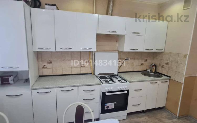 2-бөлмелі пәтер · 54 м² · 3/5 қабат, Нұрсая ш/а. 62, бағасы: 18 млн ₸ в Атырау, мкр Нурсая — фото 2