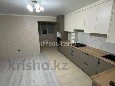 3-комнатная квартира · 140 м² · 2/10 этаж, Сазда-1, Абилкайыр-хана — Абулхаир хана и Молдагуловой за 43 млн 〒 в Актобе, Сазда-1