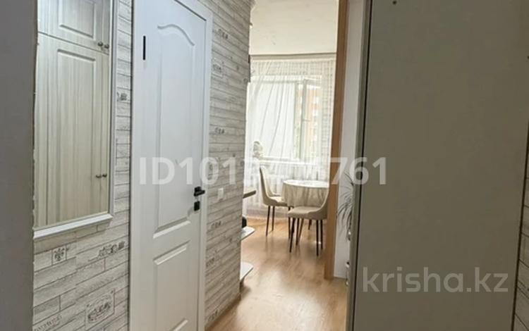 1-бөлмелі пәтер · 28.4 м² · 2/5 қабат, ЖМ Лесная поляна 30, бағасы: 15 млн ₸ в Косшы — фото 2