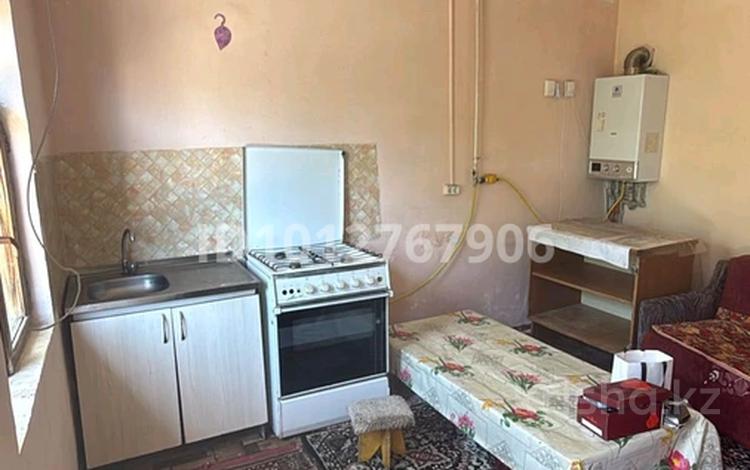 2-бөлмелі пәтер · 35 м² · 1/1 қабат, мкр Нуртас 15 — Магазин Сайман.Маринад, бағасы: 65 000 ₸ в Шымкенте, Каратауский р-н — фото 2