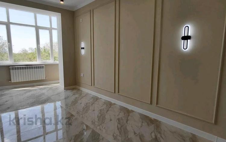 3-бөлмелі пәтер · 98.8 м² · 4/5 қабат, Доспановой, бағасы: 42.5 млн ₸ в Уральске — фото 2