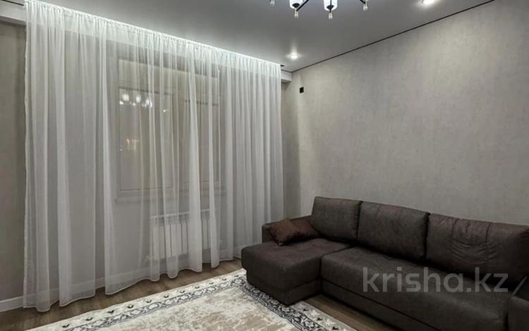 2-бөлмелі пәтер · 70 м² · 7 қабат · ай сайын, 17-й мкр 23, бағасы: 300 000 〒 в Актау, 17-й мкр — фото 2