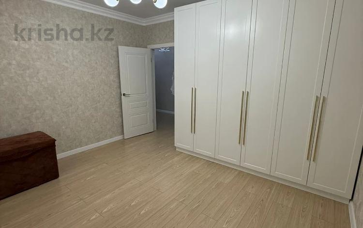 4-комнатная квартира · 110 м² · 4/5 этаж, мкр. Алтын орда за 45 млн ₸ в Актобе — фото 2