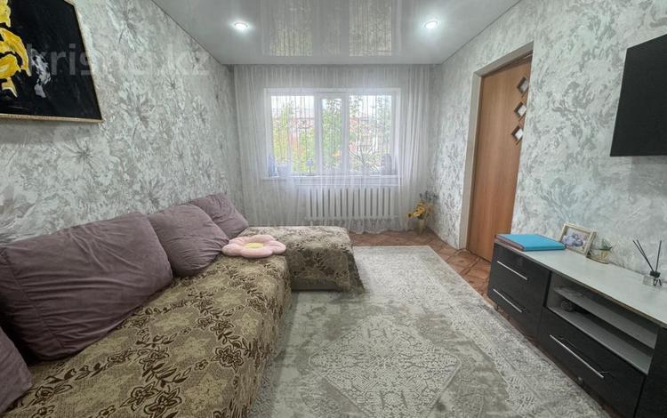 3-комнатная квартира · 56 м² · 1/5 этаж, 343 квартал 5 за 17.9 млн ₸ в Семее — фото 2