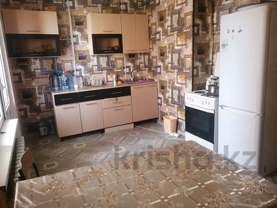 2-бөлмелі пәтер, 60 м², 9/9 қабат ай сайын, мкр. Алмагуль, Алмагул, бағасы: 180 000 〒 в Атырау, мкр. Алмагуль