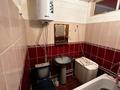 2-комнатная квартира · 35 м² · 4/4 этаж, 1 30 — Жаңаөзен қаласы 1-30 үйден полуторка бөлме сатылады. Үй 4 этаж жақсы таза, қыста жылы батареясы ауыстырылған газ плита таза новый. Мектеп, садик, базар бәрі жақын орталық та бағасы 5,700000 тг. Ақтаудың үйіне обмен жасауға болады. Х:т 87755525637 за 5.7 млн ₸ в Жанаозен — фото 5