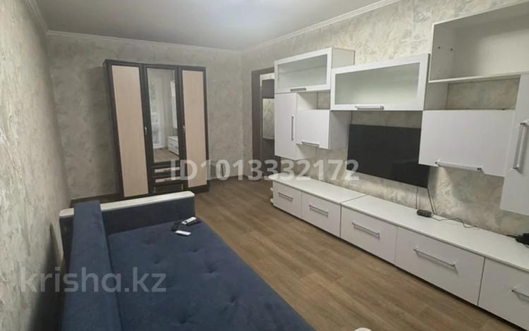 2-комнатная квартира · 45 м² · 3/5 этаж, мкр Орбита-3 38 — Торайгырова Саина за 300 000 ₸ в Алматы, Бостандыкский р-н — фото 2