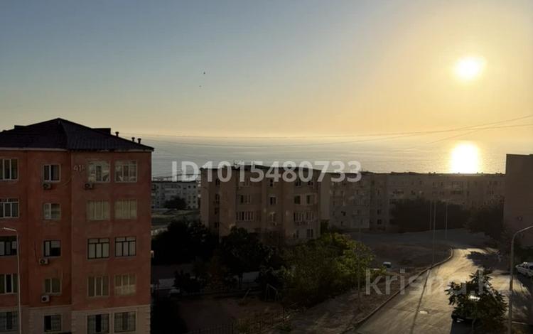 3-комнатная квартира · 92 м² · 4/5 этаж, 15-й мкр 34 — напротив гостиницы Виктория 13мкр за 32 млн ₸ в Актау — фото 2