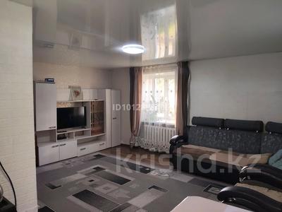 2-комнатная квартира · 42 м² · 1/5 этаж, Космонавтов 11 за 5 млн ₸ в Алтае