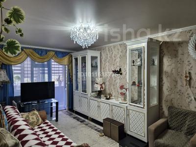 2-бөлмелі пәтер · 45 м² · 3/5 қабат, Просп. Абая 86, бағасы: 17 млн ₸ в Уральске, мкр Школьник