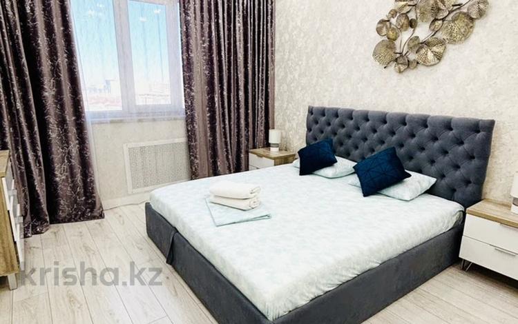 2-комнатная квартира · 75 м² · 14/16 этаж, 17-й мкр 23 за 12 000 ₸ в Актау — фото 2