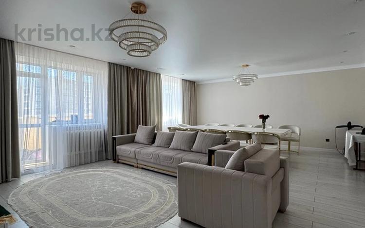 4-комнатная квартира · 145 м² · 2 этаж, Майкудук, Мкр Голубые пруды 5/4 за 60 млн 〒 в Караганде, Алихана Бокейханова р-н — фото 2