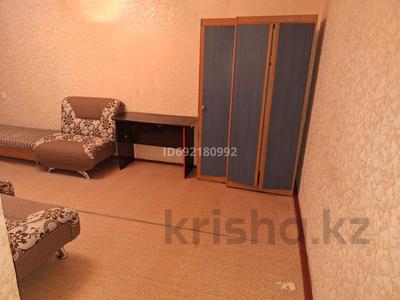 1-комнатная квартира, 32 м², 5/5 этаж помесячно, Даулет 43 за 80 000 〒 в Талдыкоргане, мкр Жастар