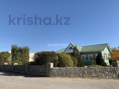 Отдельный дом · 4 комнаты · 150 м² · 9 сот., Тёплый пляж за 95 млн 〒 в Актау