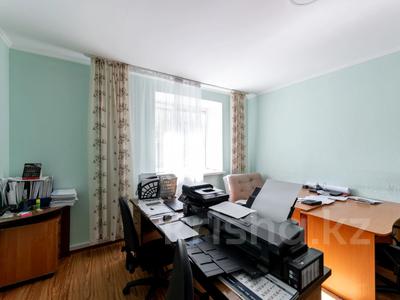 4-комнатная квартира · 120.2 м² · 1/10 этаж, Желтоксан 22/2 за 43 млн 〒 в Астане