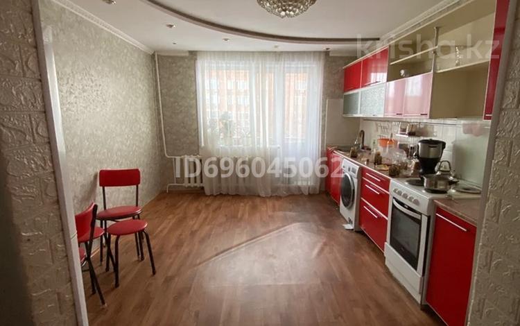 4-бөлмелі пәтер · 85.2 м² · 4/5 қабат, Момышулы 23, бағасы: 18 млн ₸ в Аксу — фото 2