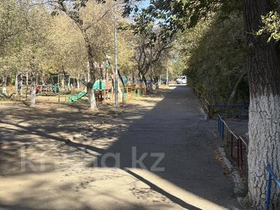 4-комнатная квартира · 61 м² · 4/5 этаж, авиагородок 16 за 17 млн 〒 в Актобе, мкр Авиагородок