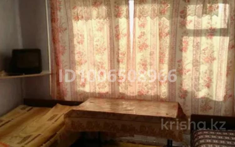1 бөлме · 13 м², Серикбаева 1/1, бағасы: 135 000 ₸ в Усть-Каменогорске — фото 2