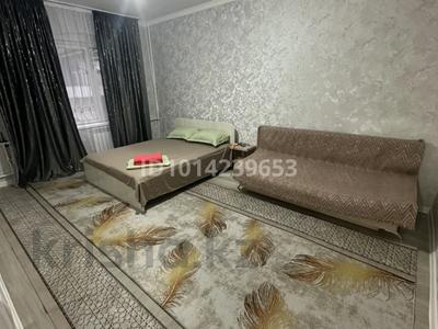 1-комнатная квартира · 31 м² · 1/5 этаж, мкр Аса 43 — Дом Тараз оптика за 9 000 ₸