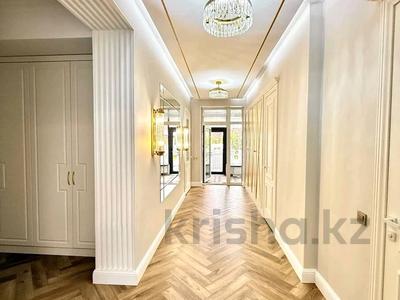 Часть дома · 4 комнаты · 205 м² · 10 сот., Шашкина — Шашкина за 210 млн 〒 в Астане, Есильский р-н