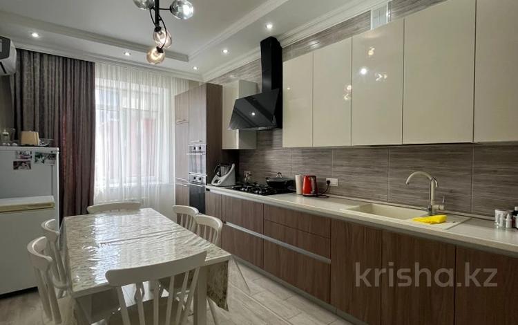 3-комнатная квартира · 129.4 м² · 3/5 этаж, мкр. Алтын орда за 56.3 млн ₸ в Актобе — фото 2