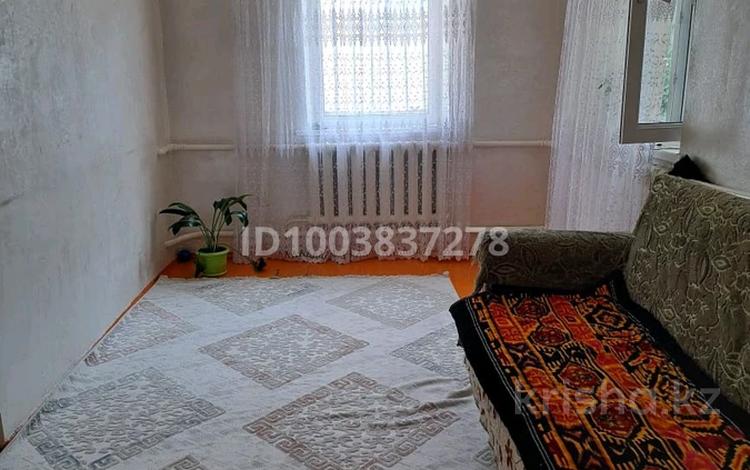 Жеке үй · 3 бөлме · 60 м² · 8 жүзд., Сат ниязбека 34 — Чапаева 34 чуть ниже 3 школы, бағасы: 17.5 млн ₸ в Каргалы (п. Фабричный) — фото 3
