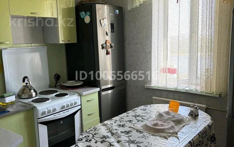 2-бөлмелі пәтер · 55 м² · 12/12 қабат, 15 мкр 18а — Взади кинотеатра Алем, бағасы: 27 млн ₸ в Семее — фото 2