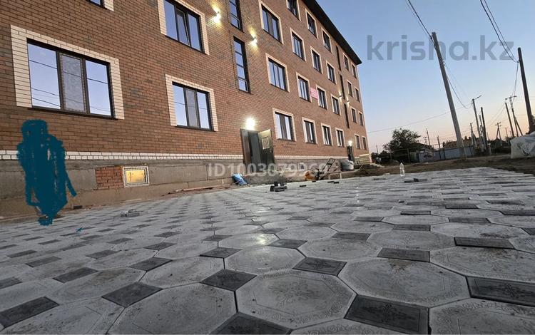 Свободное назначение, магазины и бутики, салоны красоты, фитнес и спорт, медцентры и аптеки, образование · 400 м² за 800 000 〒 в Уральске, мкр Кадыра Мырза-Али — фото 13