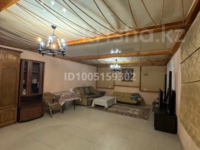 Отдельный дом · 2 комнаты · 100 м², мкр Коктобе 32 за 350 000 ₸ в Алматы, Медеуский р-н
