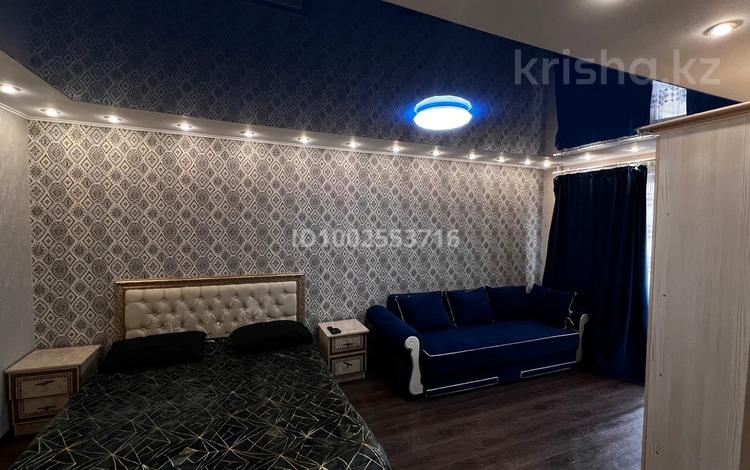 1-комнатная квартира · 45 м², мкр Новый Город, Ерубаева 47 за 12 000 〒 в Караганде, Казыбек би р-н — фото 2