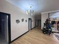 5-бөлмелі пәтер · 235 м² · 5/5 қабат, мкр Шубар, Макатаева 7/3, бағасы: 2 млн ₸ в Астане, Есильский р-н — фото 9